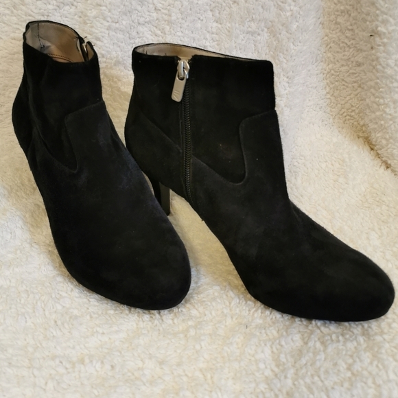 Rockport Shoes - Rockport Black Suede Ankle Boots - Sz 8.5